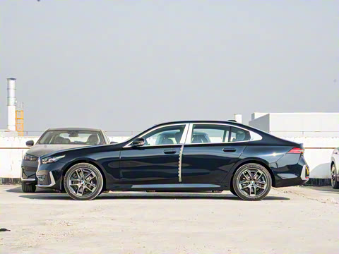 2025�� 530Li ������ ������װ