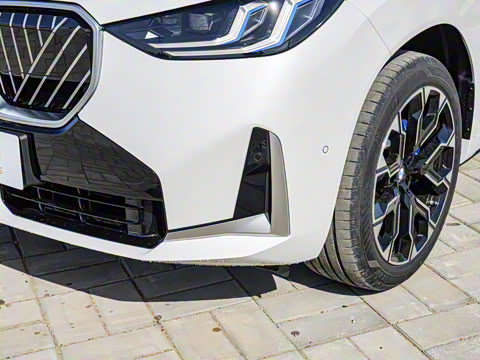 2025�� xDrive30L ������ M�˶���װ