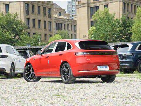 2025�� ����  Ultra ������