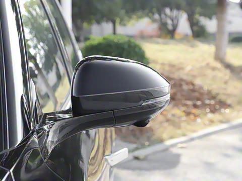 2025�� 636Max����� 5��