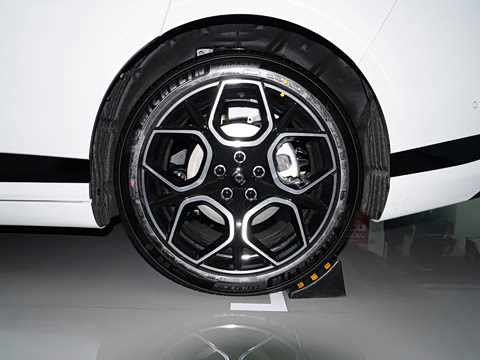 2025�� �������̰� 230�콢��