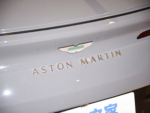 2025�� 4.0T V8 Coupe