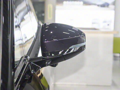 2025�� 650������ Max