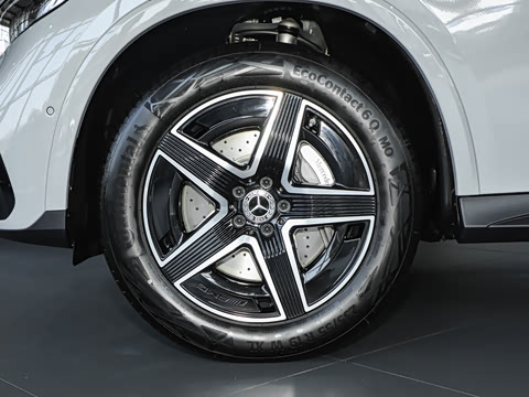 2025�� GLC 260 4MATIC ����SUV