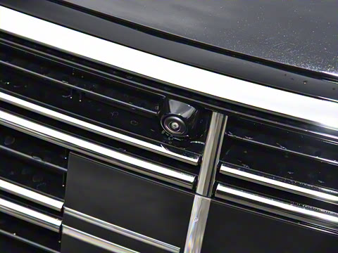 2025�� �Ŀ� E 300 L ������