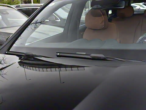 2025�� �Ŀ� GLC 260 L 4MATIC ������