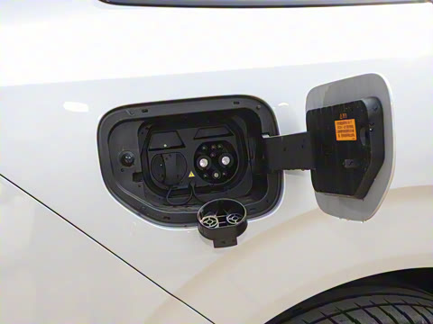 2025�� 636Ultra���Ȱ� 5��