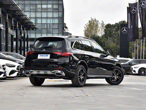 2025�� �Ŀ� GLC 260 L 4MATIC ������