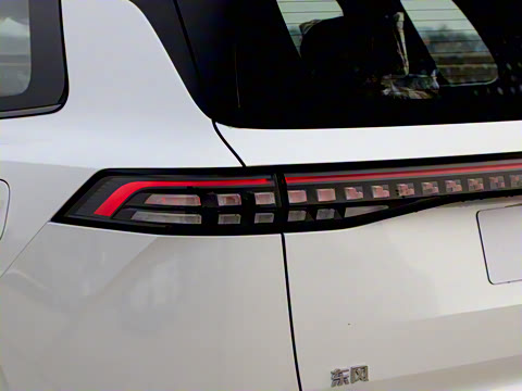 2025�� 210Ultra���Ȱ� 5��