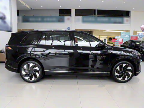 2025�� 636Ultra���Ȱ� 6��