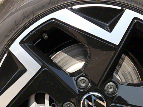 2025�� 300TSI R-Line