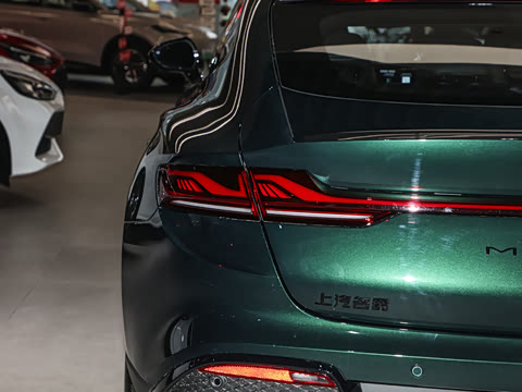 2025�� 1.5T 300 DCT������