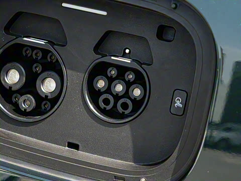 2025�� ���� Ultra�� 53.4kWh 6����