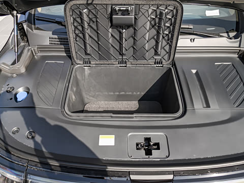 2025�� EV ����׿Խ������