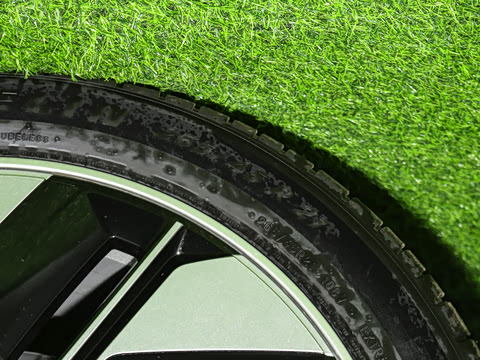 2025�� 636Ultra����� 5��