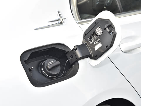 2025�� �Ŀ� C 350 eL