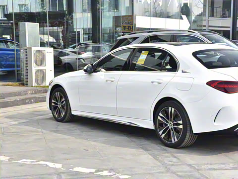 2025�� �Ŀ� C 350 eL