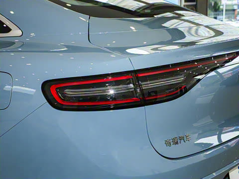 2025�� 855km Max