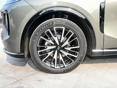 2025�� 215�����콢PLUS