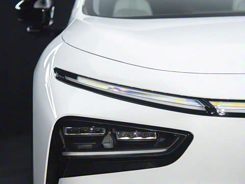 2025�� 702 �������� Ultra