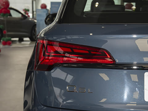 2025�� 45 TFSI ����������