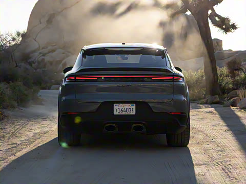 2025�� Cayenne Coup�� Turbo GT 4.0T