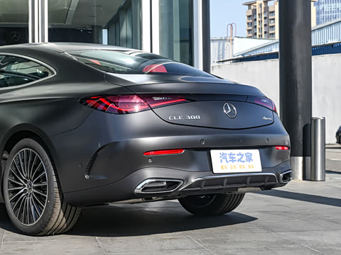 2025�� CLE 300 4MATIC �����ͽ��ܳ�