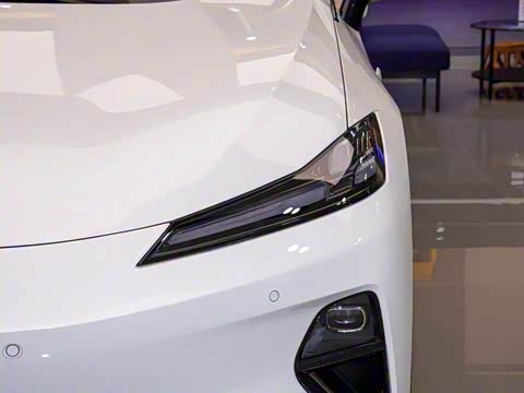 2025�� 300Ultra  �����Ǽ�AD PRO���̰�