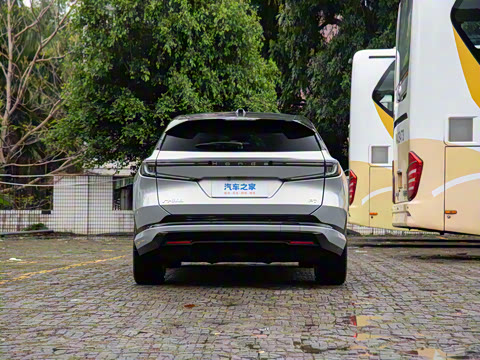 2025�� ����������Max