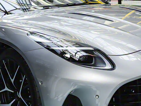 2025�� 4.0T V8 Coupe