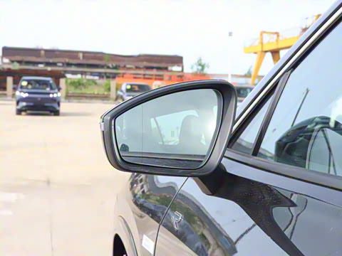 2025�� ̽��L 380TSI ��������