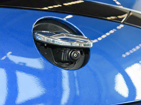 2025�� CLE 260 ���ܳ�