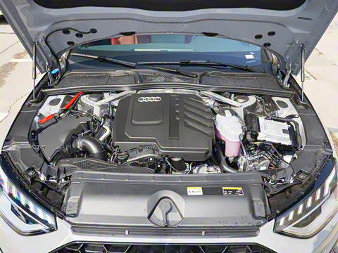 2025�� 200���������� 40 TFSI ����������