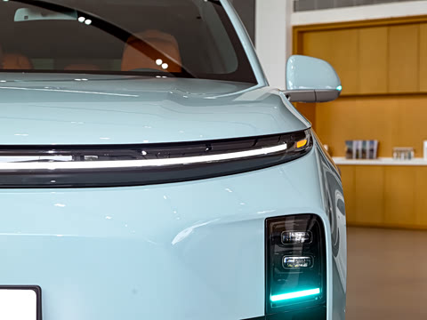 2025�� Max ���ܻ��°�