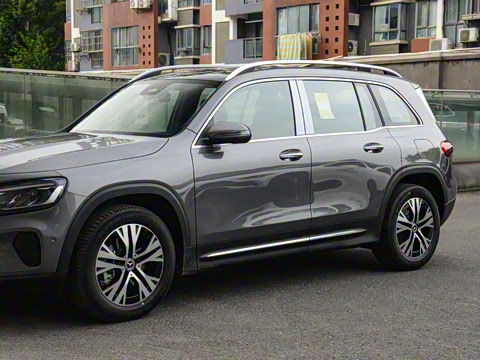 2024�� �Ŀ� GLB 220 ������