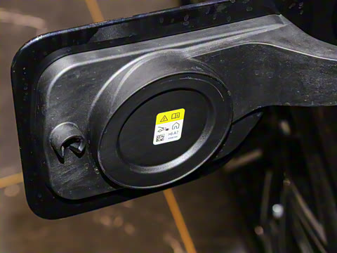 2023�� eDrive50L ����M�˶���װ