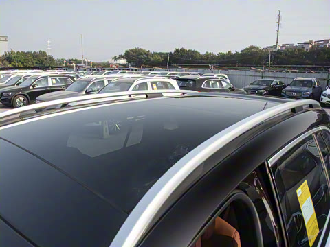 2025�� GLC 300 L 4MATIC ������ 7��