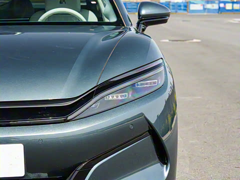 2025�� EV 701KM�����״��콢��