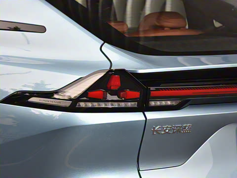 2025�� 230UltraǬ���Ǽ�ADS SE���̰�