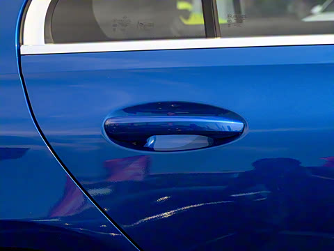 2024�� �Ŀ��� C 260 L �˶���