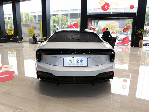 2025�� ��װ��