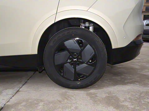 2025�� 625 ������ Max �Ƽ���