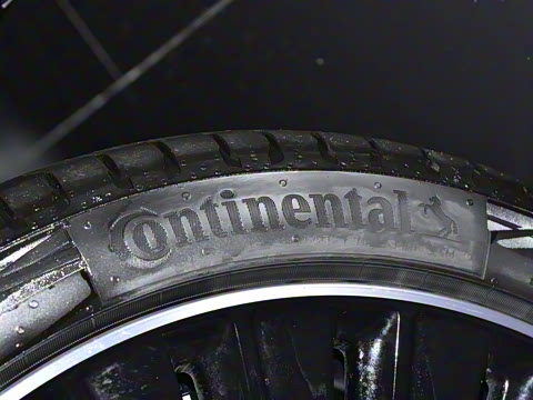 2025�� E 300 �������˶���