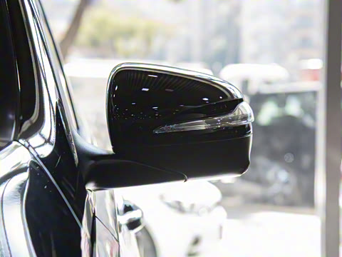 2025�� GLS 480 4MATIC