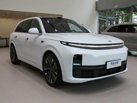 2025�� Ultra ���ܻ��°�