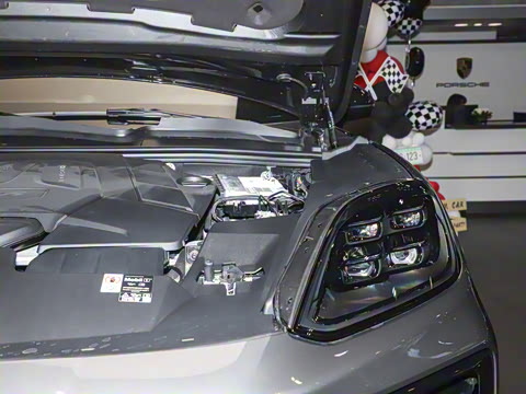 2025�� Cayenne 3.0T ���ΰ�