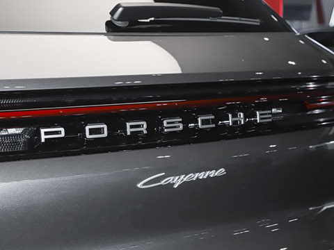 2025�� Cayenne 3.0T ���ΰ�