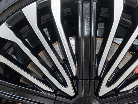 2025�� �Ŀ� Ultra���̰�