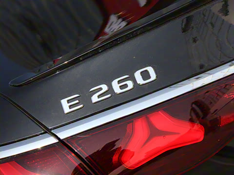 2025�� E 260 �˶���