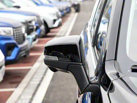 2025�� 2.0T�Զ������캽�� ����